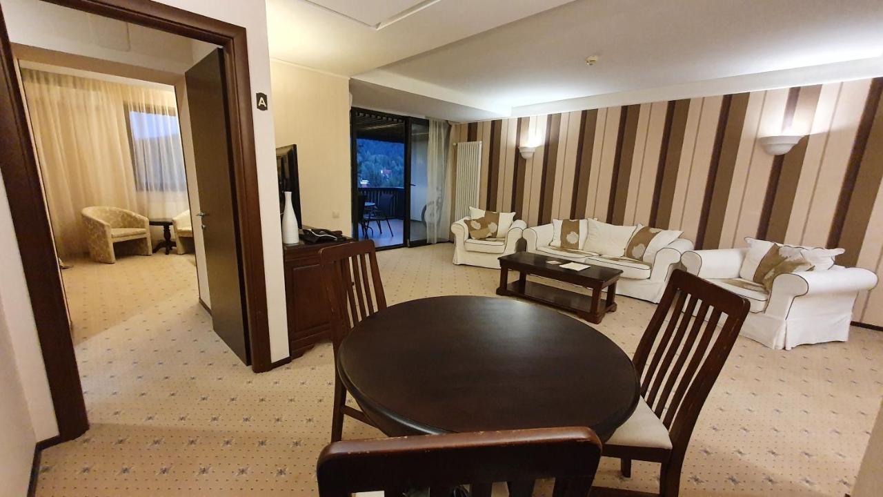 Apartament 2706 Alpin Resort, Etaj 7, ポイアナ・ブラショフ エクステリア 写真