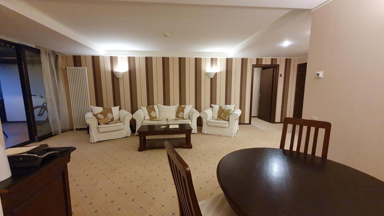 Apartament 2706 Alpin Resort, Etaj 7, ポイアナ・ブラショフ エクステリア 写真