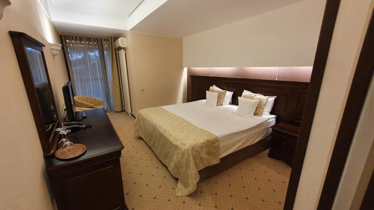 Apartament 2706 Alpin Resort, Etaj 7, ポイアナ・ブラショフ エクステリア 写真